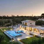 Villa Brand New Luxury - Marie's Happy Place Pesadha