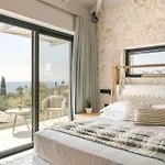 Brand New Luxury - Marie's Happy Place Villa *