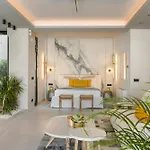 Brand New Luxury - Marie's Happy Place *
