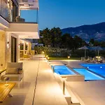 Vila Brand New Luxury - Marie's Happy Place Pesádha