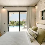 Brand New Luxury - Marie's Happy Place Pesádha