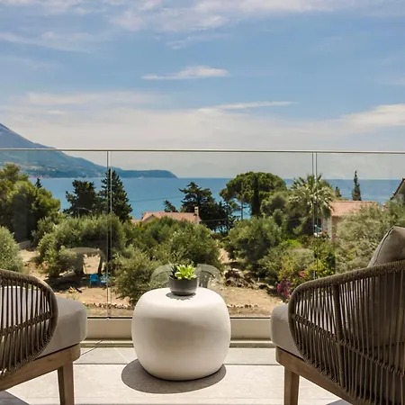 Brand New Luxury - Marie's Happy Place Песада