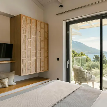 Brand New Luxury - Marie's Happy Place Песада