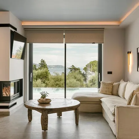 Brand New Luxury - Marie's Happy Place Pesádha