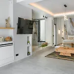 Brand New Luxury - Marie's Happy Place Villa