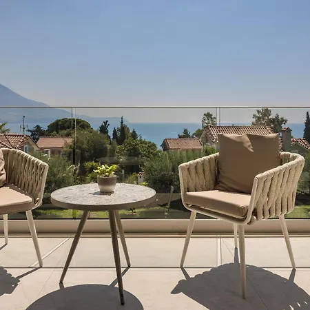Brand New Luxury - Marie's Happy Place Pesadha