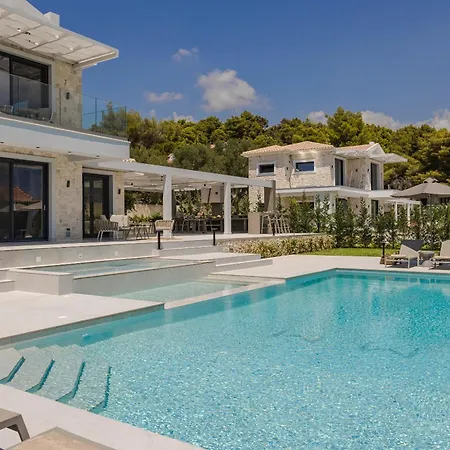 Brand New Luxury - Marie's Happy Place Villa Peszáda