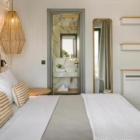 Brand New Luxury - Marie's Happy Place Pesádha
